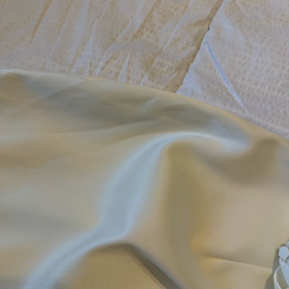 Elliatt Camo Cream Halter Dress size medium - Picture 10 of 13